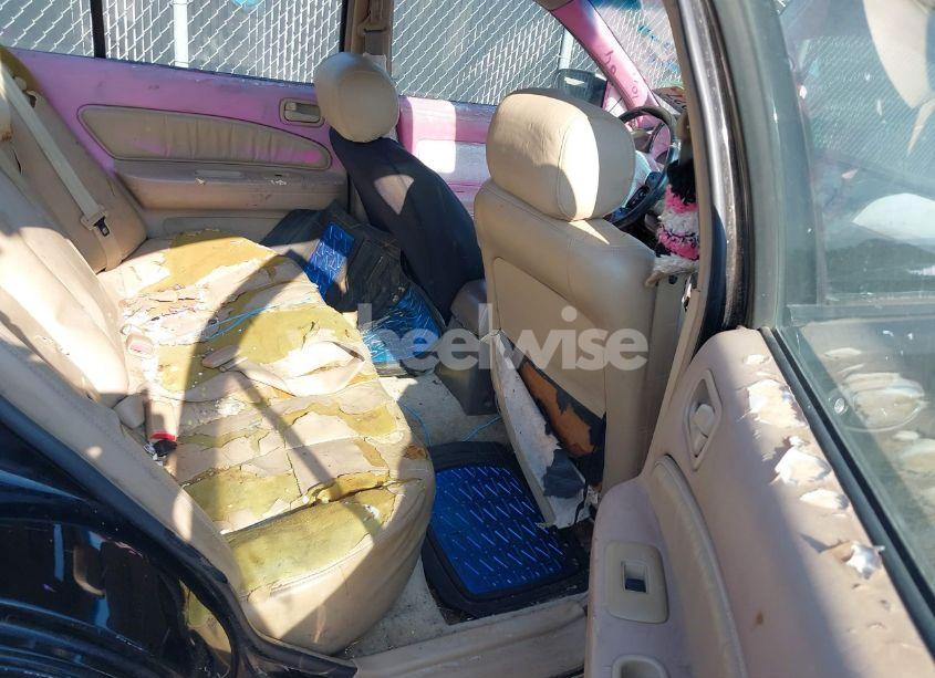 Photo 8 of 1997 Nissan Maxima GLE/GXE/SE (VIN JN1CA21DXVM528364)