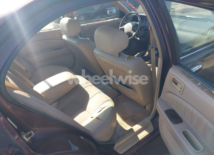 Photo 8 of 1998 Nissan Maxima GLE/GXE/SE (VIN JN1CA21DXWT605810)