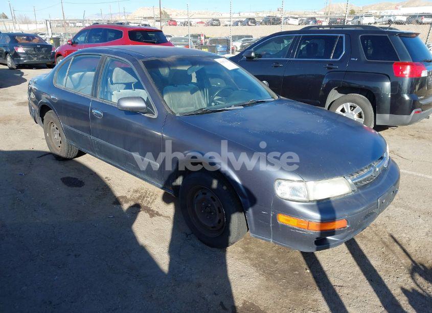 1999 Nissan Maxima GLE/GXE/SE/SE-L (VIN JN1CA21DXXM417025) main photo