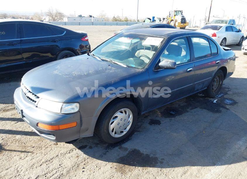 Photo 2 of 1999 Nissan Maxima GLE/GXE/SE/SE-L (VIN JN1CA21DXXM417025)