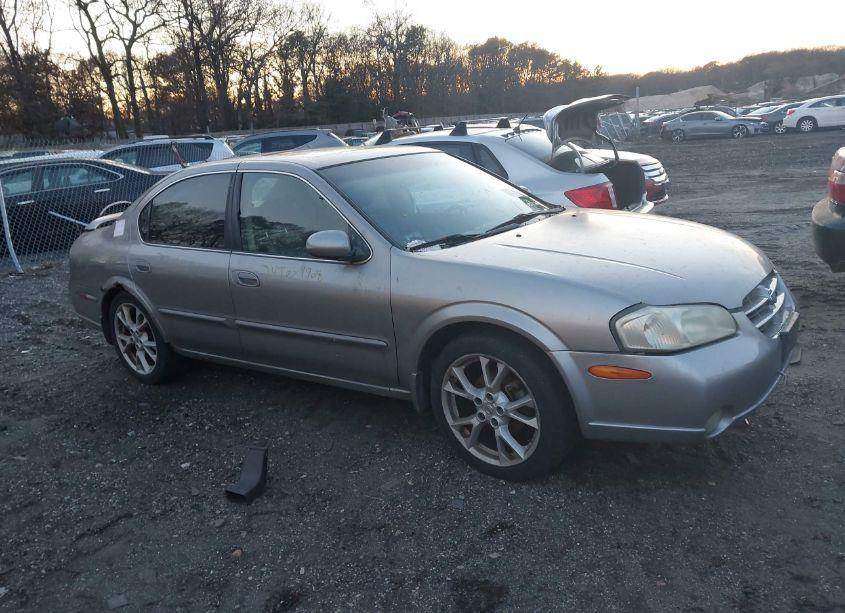 2001 Nissan Maxima SE (VIN JN1CA31A21T317431) main photo