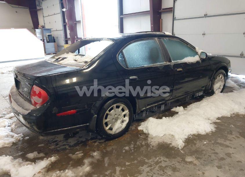 Photo 4 of 2000 Nissan Maxima GLE/GXE/SE (VIN JN1CA31A2YT202810)