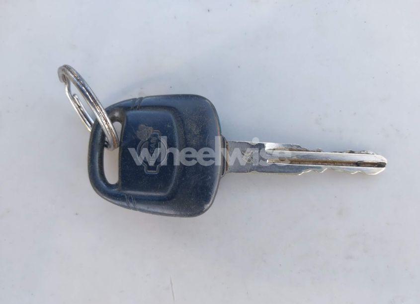 Photo 11 of 2001 Nissan Maxima SE (VIN JN1CA31A41T304048)