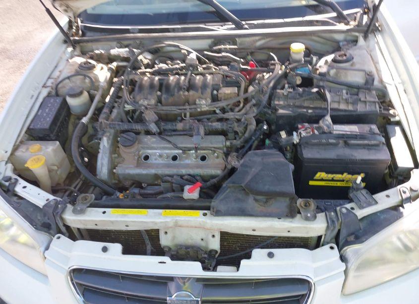 Photo 10 of 2001 Nissan Maxima GLE (VIN JN1CA31A61T300518)