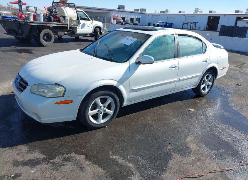 Photo 2 of 2001 Nissan Maxima GLE (VIN JN1CA31A61T300518)