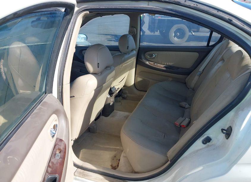 Photo 8 of 2001 Nissan Maxima GLE (VIN JN1CA31A61T300518)