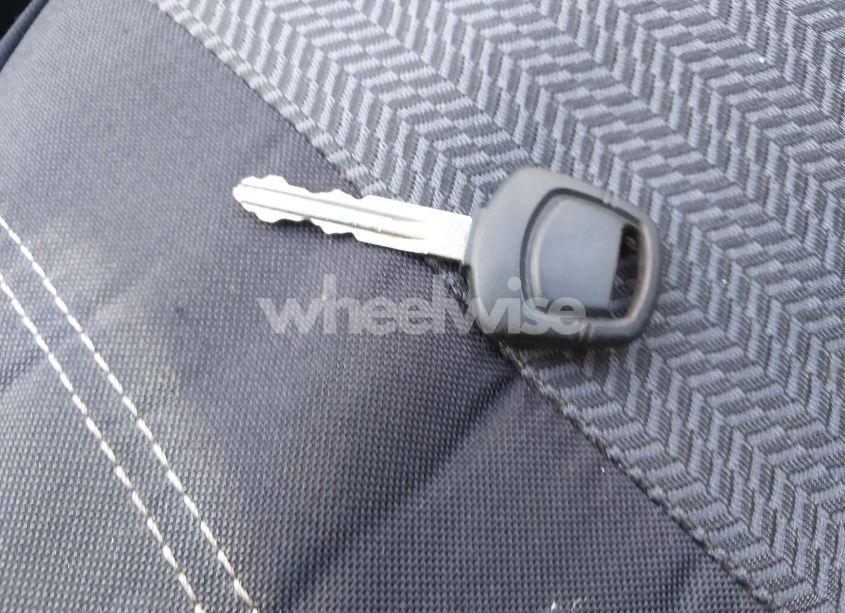 Photo 11 of 2001 Nissan Maxima GLE (VIN JN1CA31A71T106788)