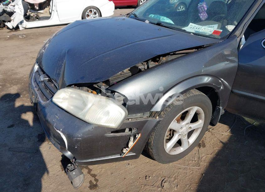 Photo 12 of 2001 Nissan Maxima GLE (VIN JN1CA31A71T106788)