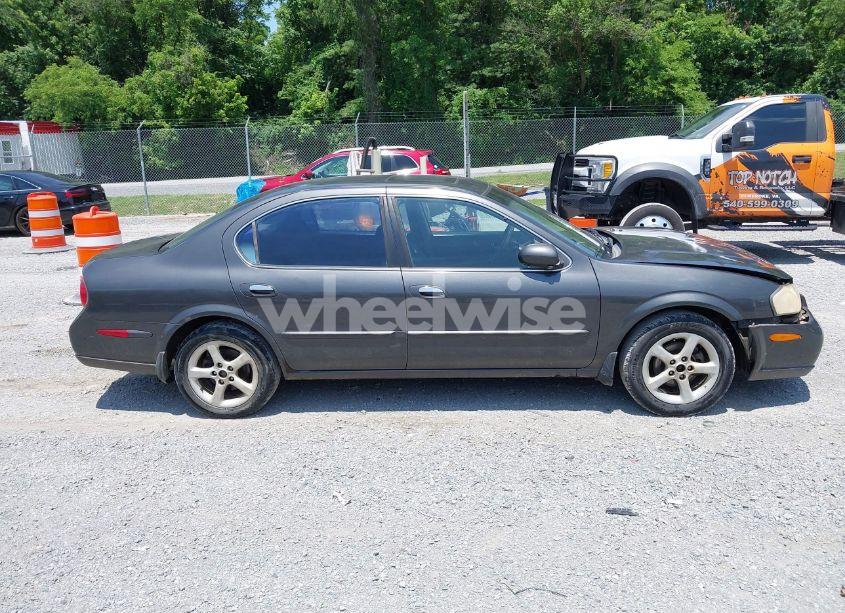 Photo 13 of 2000 Nissan Maxima GLE/GXE/SE (VIN JN1CA31A7YT215858)