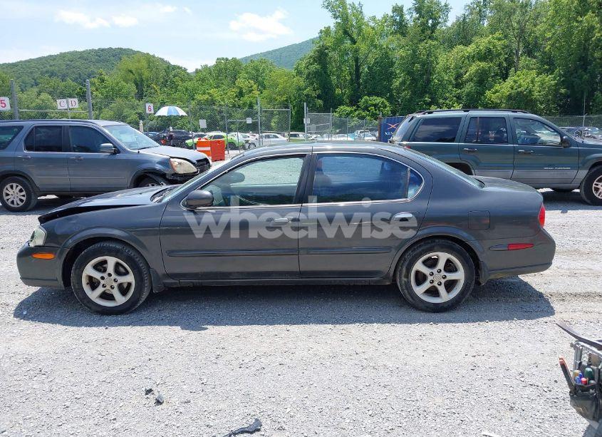 Photo 14 of 2000 Nissan Maxima GLE/GXE/SE (VIN JN1CA31A7YT215858)