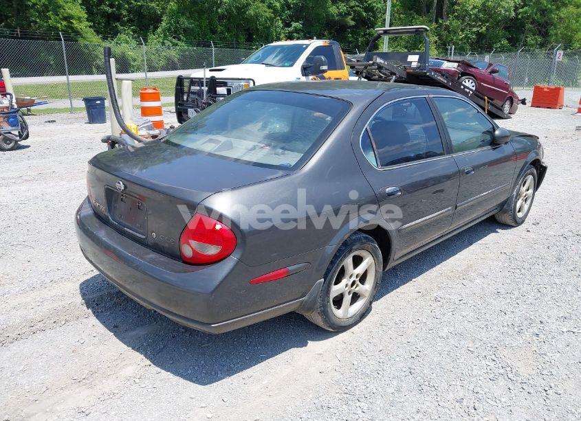 Photo 4 of 2000 Nissan Maxima GLE/GXE/SE (VIN JN1CA31A7YT215858)