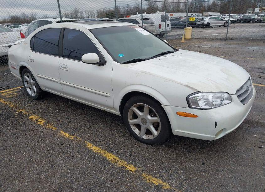 2000 Nissan Maxima GLE/GXE/SE (VIN JN1CA31A8YT008086) main photo