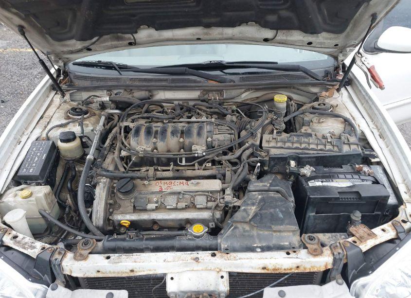 Photo 10 of 2000 Nissan Maxima GLE/GXE/SE (VIN JN1CA31A8YT008086)