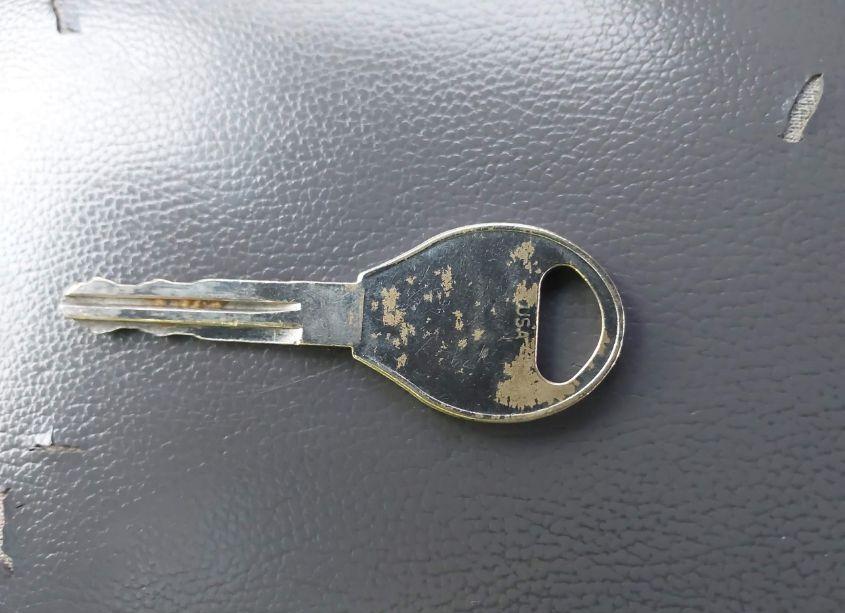 Photo 11 of 2000 Nissan Maxima GLE/GXE/SE (VIN JN1CA31A8YT008086)