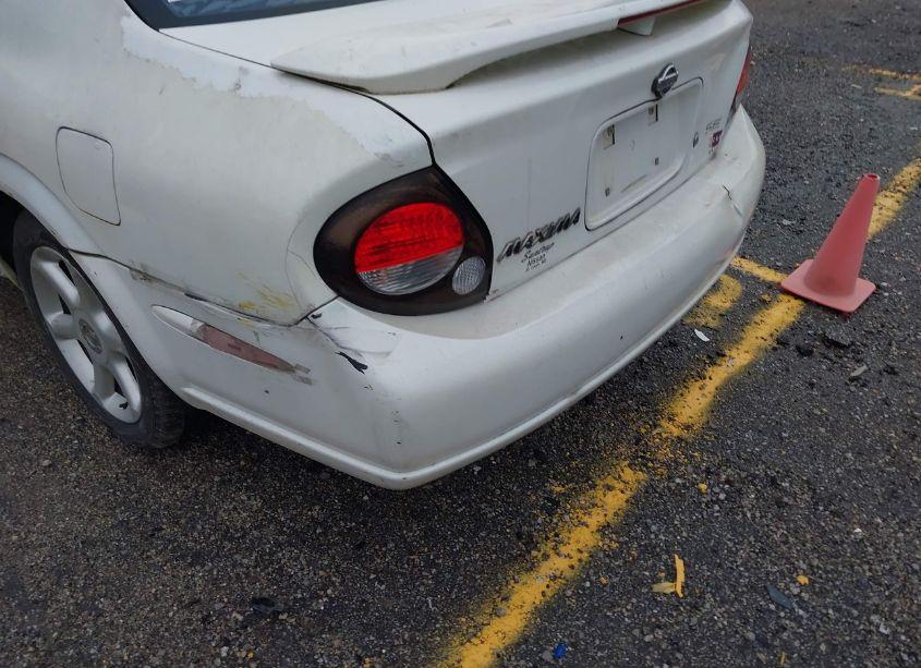 Photo 6 of 2000 Nissan Maxima GLE/GXE/SE (VIN JN1CA31A8YT008086)