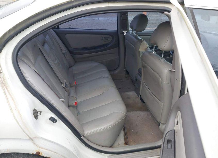 Photo 8 of 2000 Nissan Maxima GLE/GXE/SE (VIN JN1CA31A8YT008086)