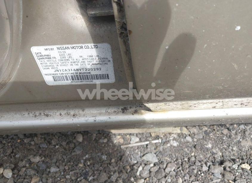 Photo 9 of 2000 Nissan Maxima GLE/GXE/SE (VIN JN1CA31A8YT220292)