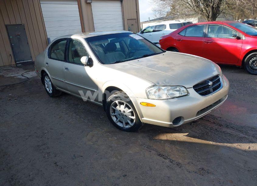 2001 Nissan Maxima GXE (VIN JN1CA31D01T622002) main photo