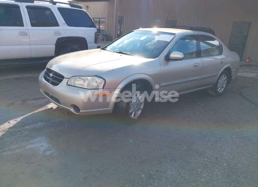 Photo 2 of 2001 Nissan Maxima GXE (VIN JN1CA31D01T622002)