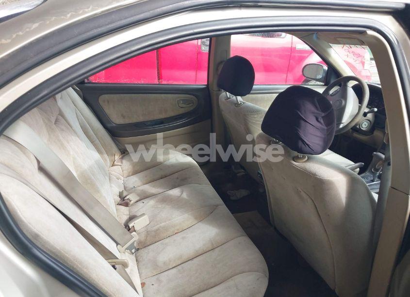 Photo 8 of 2001 Nissan Maxima GXE (VIN JN1CA31D01T622002)