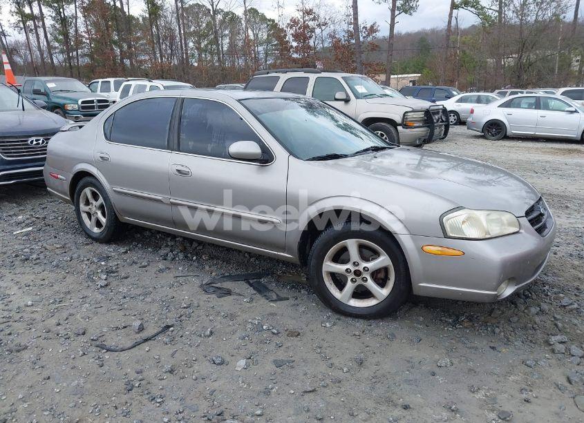 2000 Nissan Maxima GLE/GXE/SE (VIN JN1CA31D0YT708937) main photo