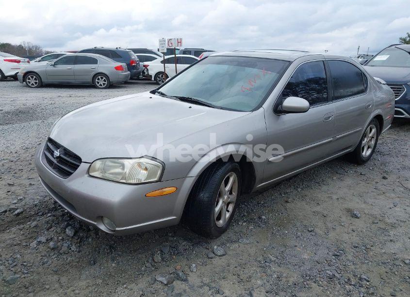 Photo 2 of 2000 Nissan Maxima GLE/GXE/SE (VIN JN1CA31D0YT708937)