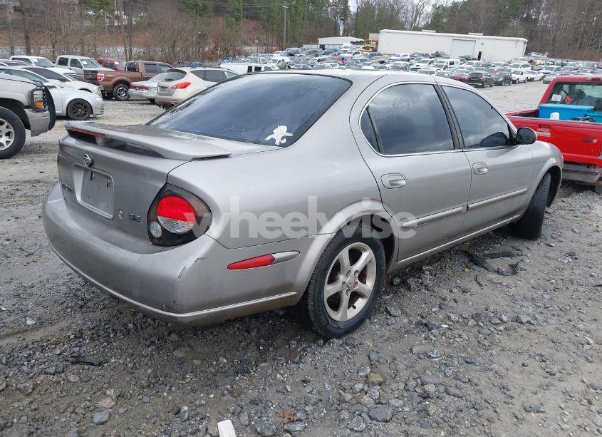 Photo 4 of 2000 Nissan Maxima GLE/GXE/SE (VIN JN1CA31D0YT708937)