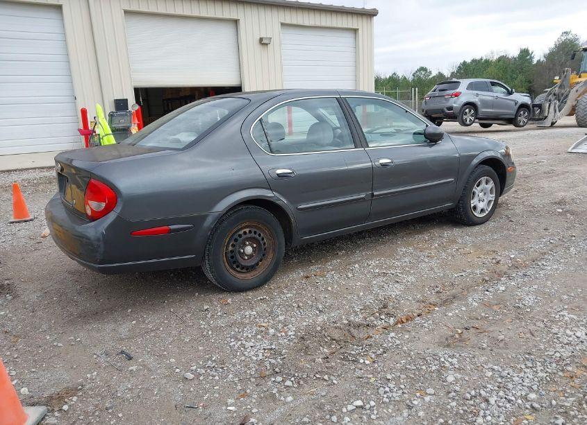 Photo 4 of 2000 Nissan Maxima GLE/GXE/SE (VIN JN1CA31D0YT740724)