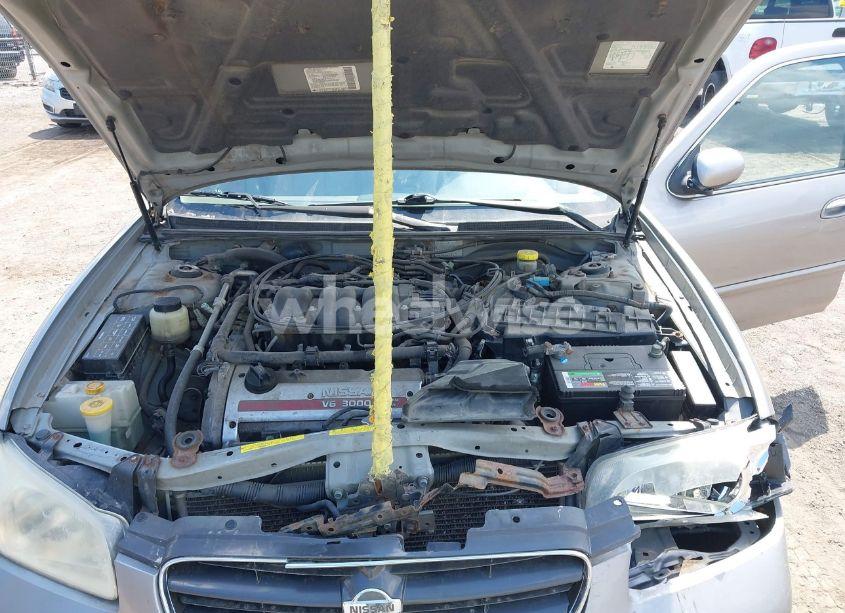 Photo 10 of 2001 Nissan Maxima GLE (VIN JN1CA31D11T838098)