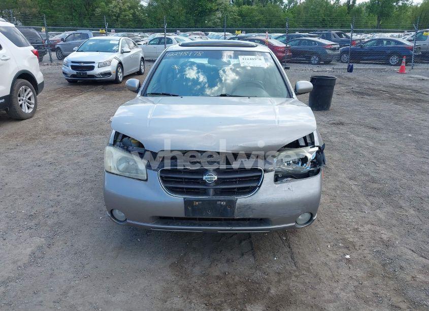 Photo 12 of 2001 Nissan Maxima GLE (VIN JN1CA31D11T838098)
