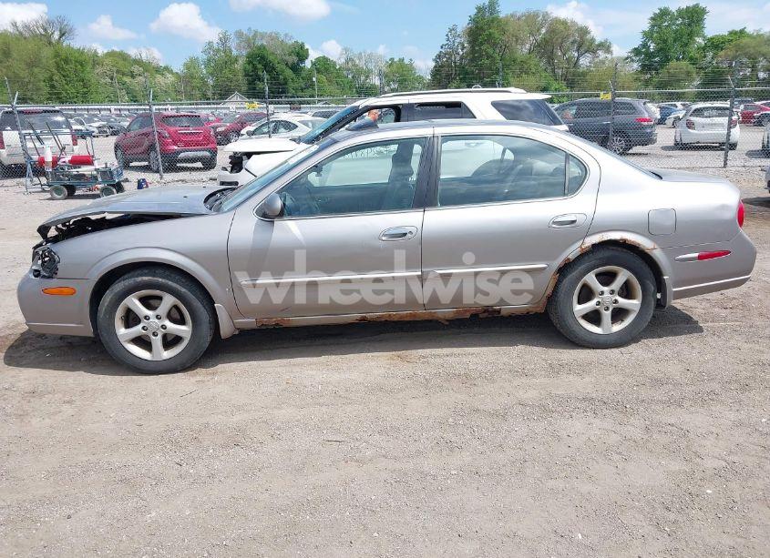 Photo 14 of 2001 Nissan Maxima GLE (VIN JN1CA31D11T838098)