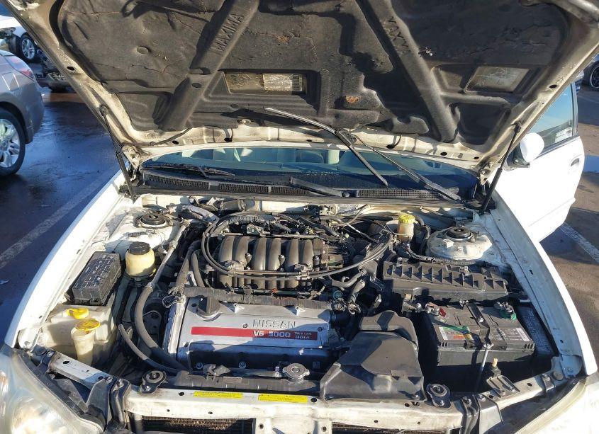 Photo 10 of 2000 Nissan Maxima GLE/GXE/SE (VIN JN1CA31D1YT737492)