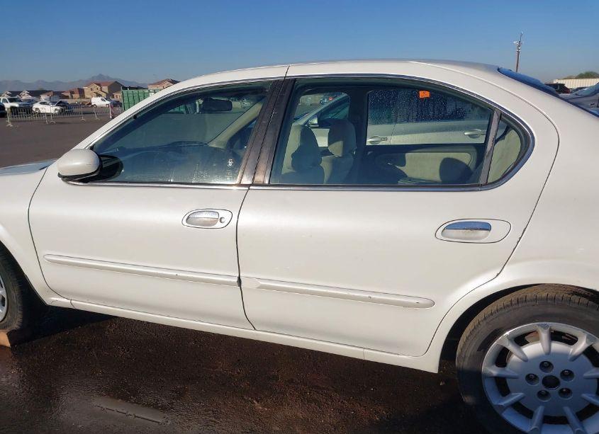 Photo 14 of 2000 Nissan Maxima GLE/GXE/SE (VIN JN1CA31D1YT737492)