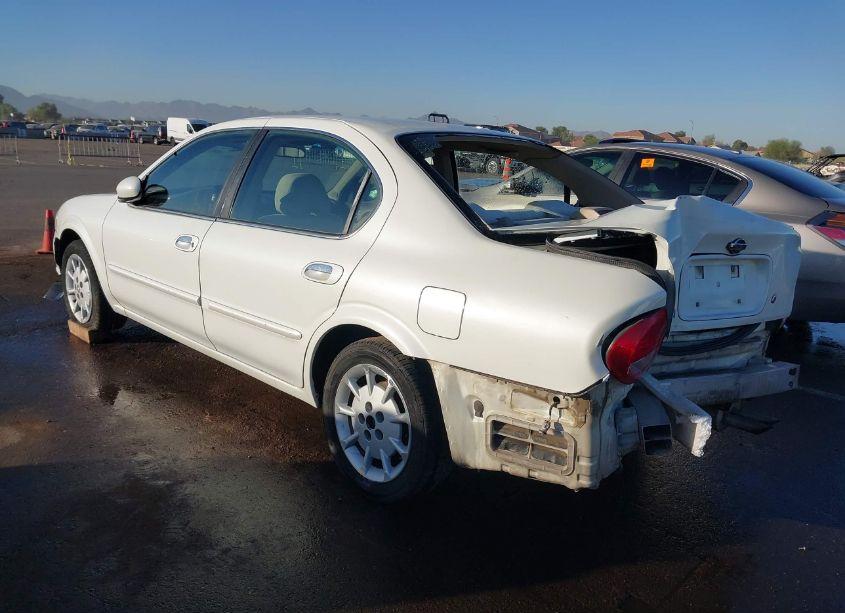 Photo 3 of 2000 Nissan Maxima GLE/GXE/SE (VIN JN1CA31D1YT737492)