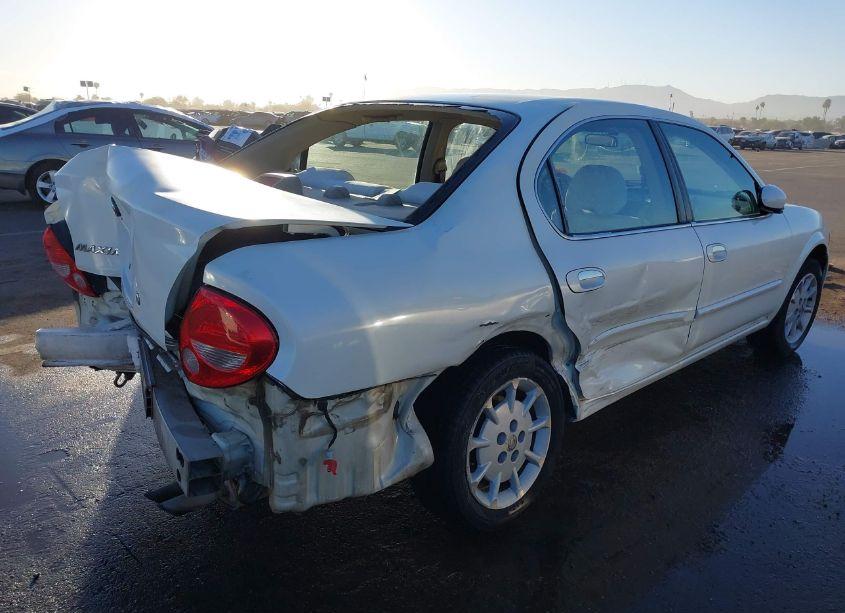 Photo 4 of 2000 Nissan Maxima GLE/GXE/SE (VIN JN1CA31D1YT737492)