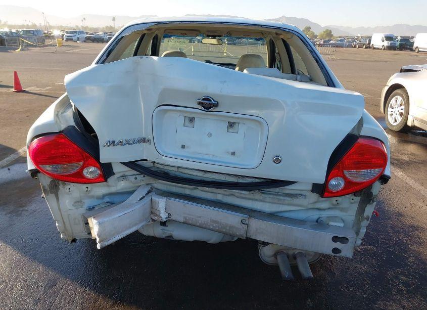Photo 6 of 2000 Nissan Maxima GLE/GXE/SE (VIN JN1CA31D1YT737492)