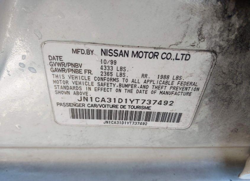 Photo 9 of 2000 Nissan Maxima GLE/GXE/SE (VIN JN1CA31D1YT737492)