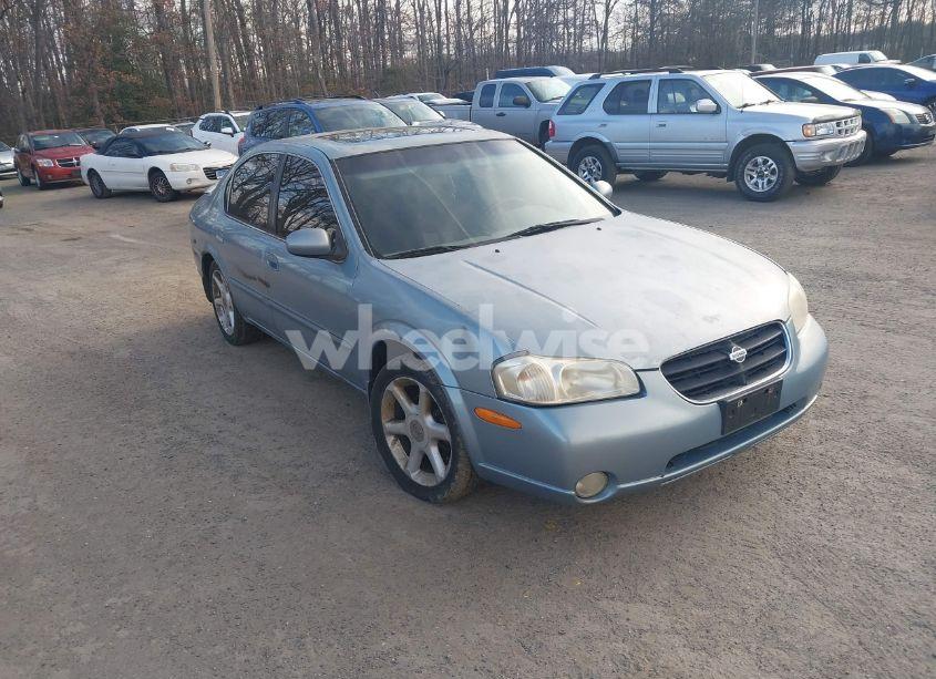 2001 Nissan Maxima SE (VIN JN1CA31D21T632188) main photo