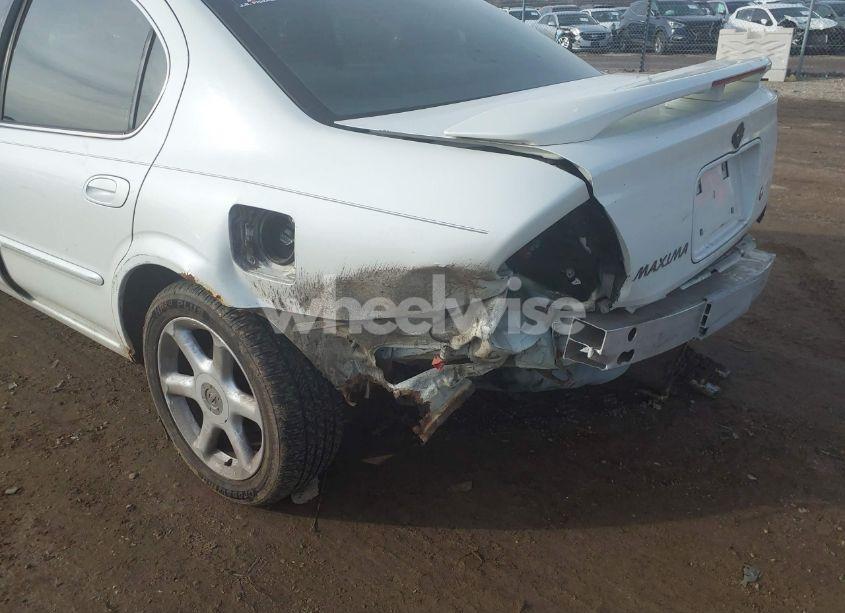 Photo 6 of 2000 Nissan Maxima GLE/GXE/SE (VIN JN1CA31D2YT524809)