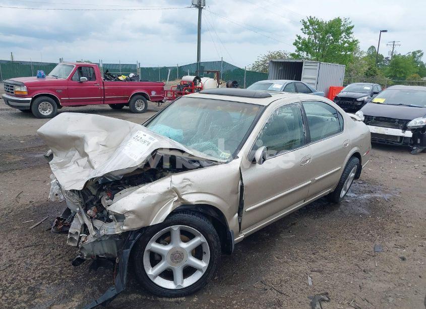 Photo 2 of 2000 Nissan Maxima GLE/GXE/SE (VIN JN1CA31D2YT531324)
