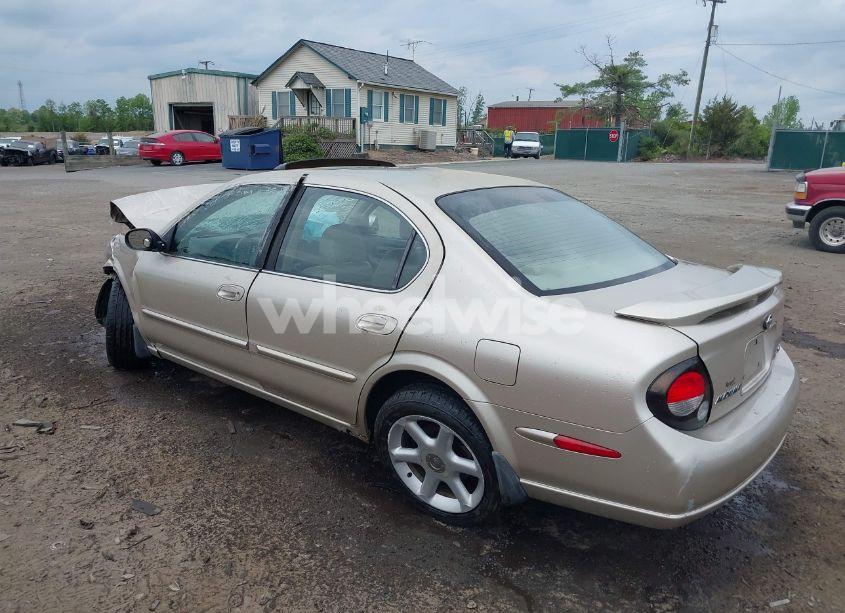 Photo 3 of 2000 Nissan Maxima GLE/GXE/SE (VIN JN1CA31D2YT531324)