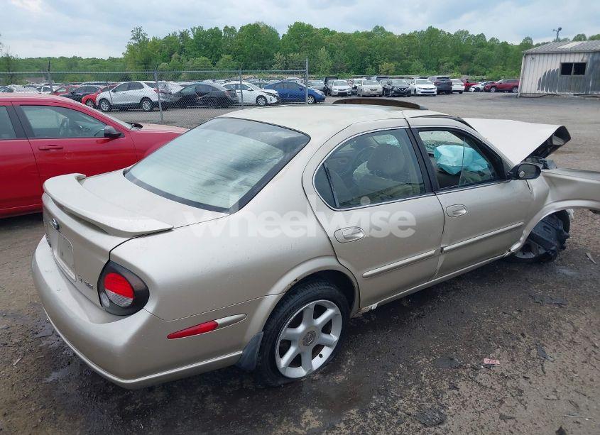 Photo 4 of 2000 Nissan Maxima GLE/GXE/SE (VIN JN1CA31D2YT531324)