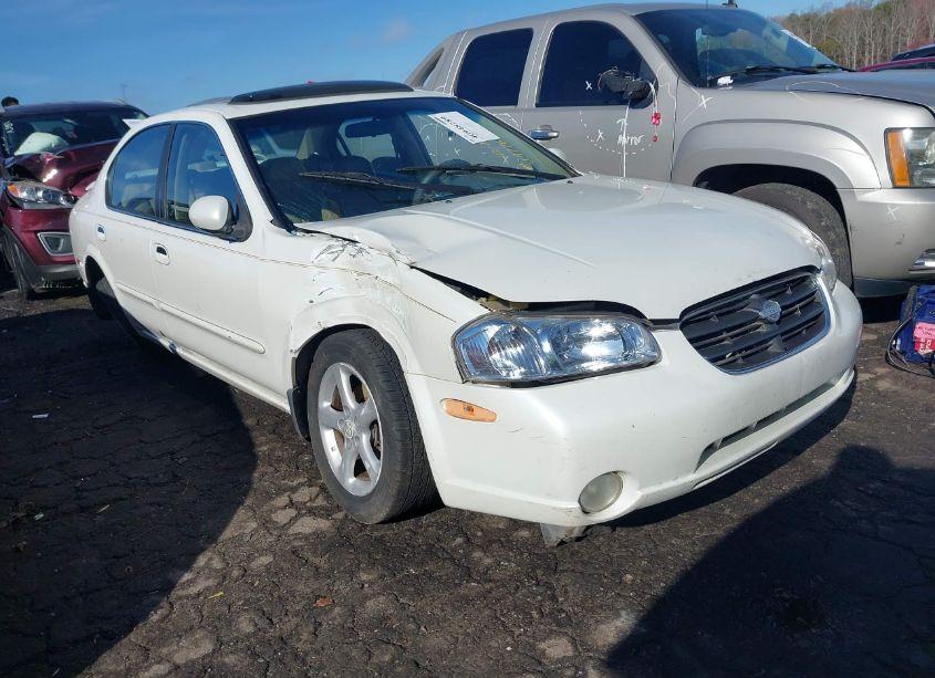 2000 Nissan Maxima GLE/GXE/SE (VIN JN1CA31D2YT719776) main photo