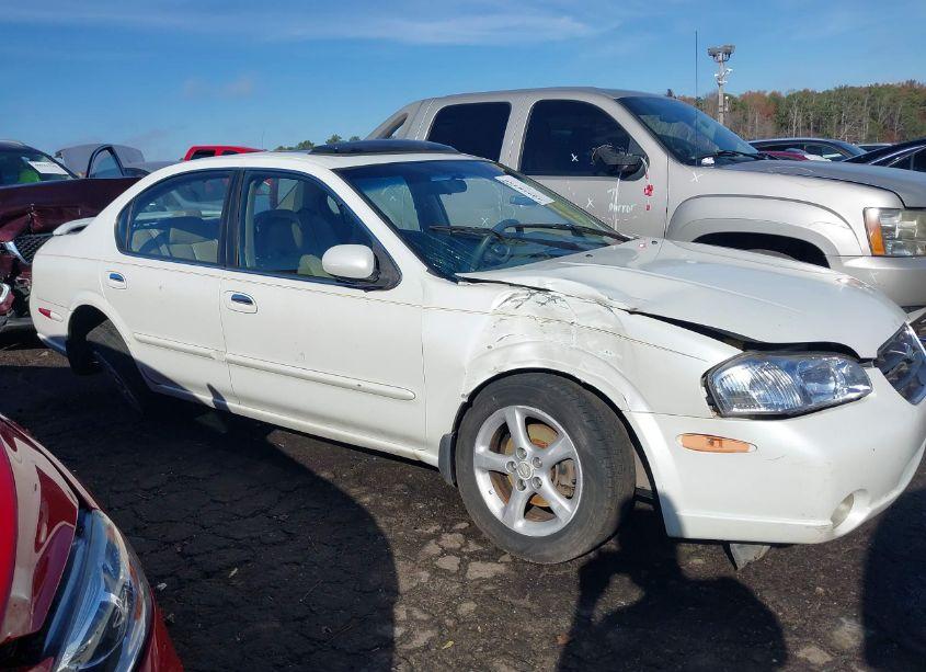 Photo 13 of 2000 Nissan Maxima GLE/GXE/SE (VIN JN1CA31D2YT719776)