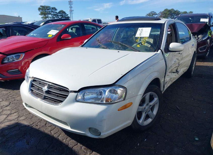Photo 2 of 2000 Nissan Maxima GLE/GXE/SE (VIN JN1CA31D2YT719776)