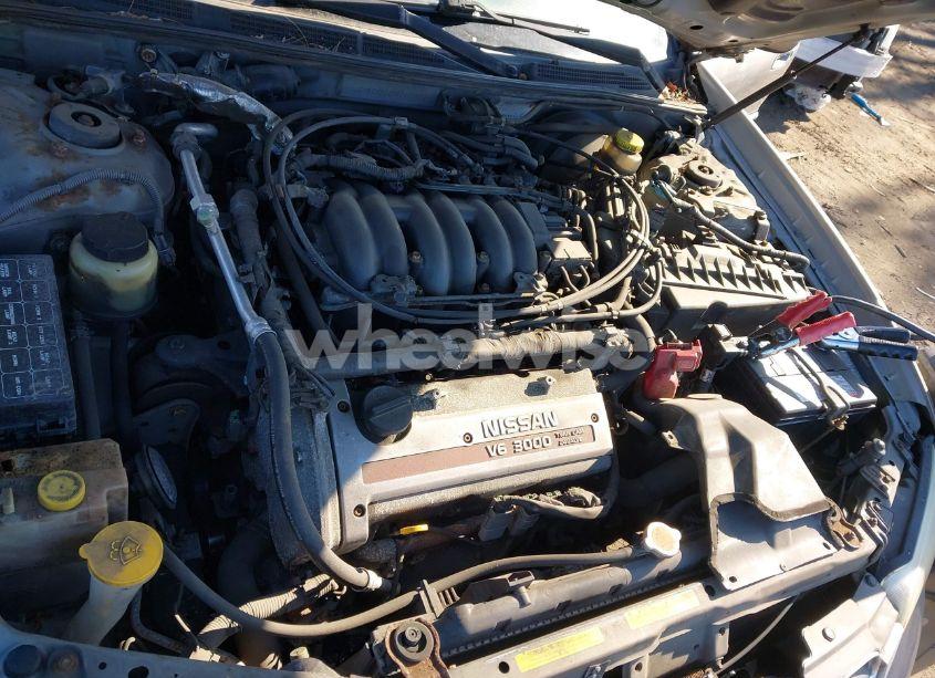 Photo 10 of 2001 Nissan Maxima GXE (VIN JN1CA31D31T602181)