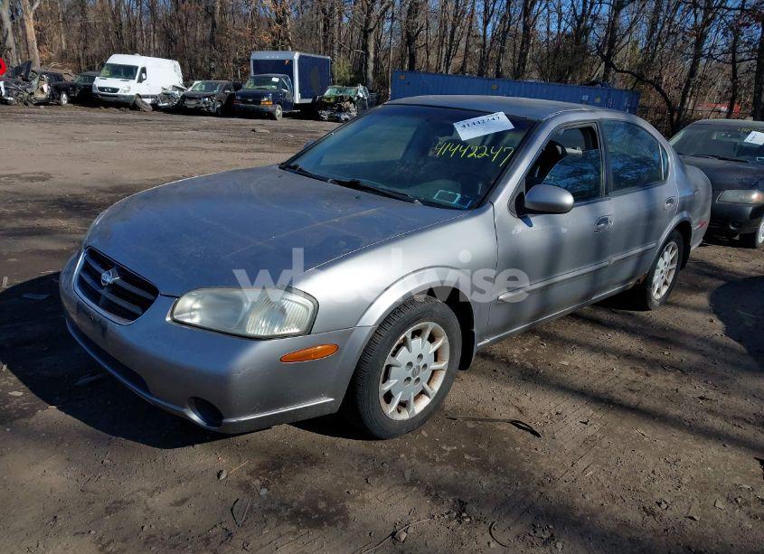 Photo 2 of 2001 Nissan Maxima GXE (VIN JN1CA31D31T602181)