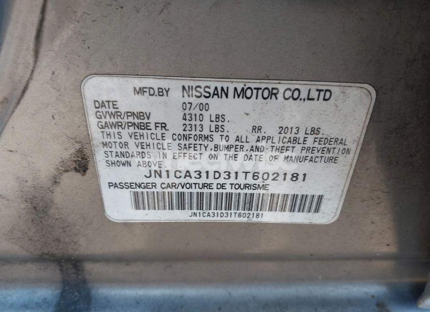 Photo 9 of 2001 Nissan Maxima GXE (VIN JN1CA31D31T602181)