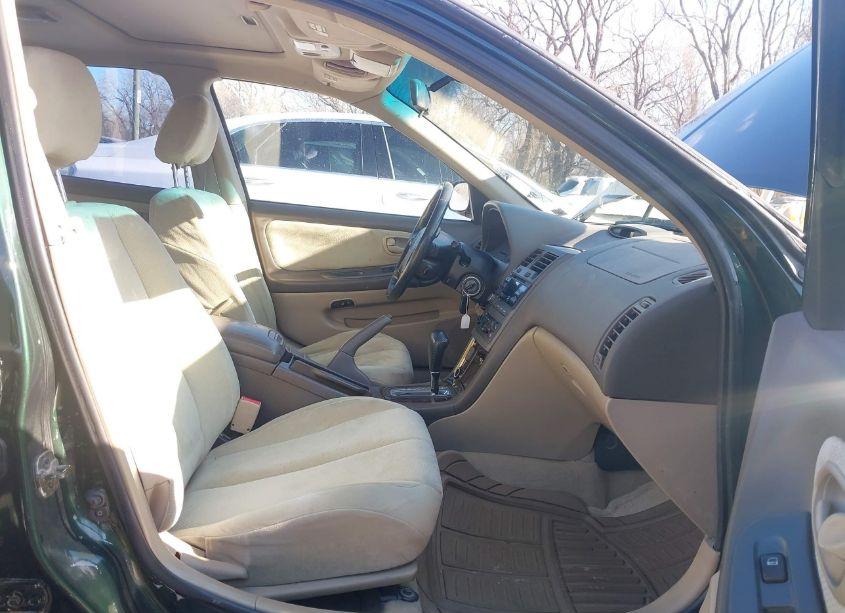 Photo 5 of 2000 Nissan Maxima GLE/GXE/SE (VIN JN1CA31D3YT515388)