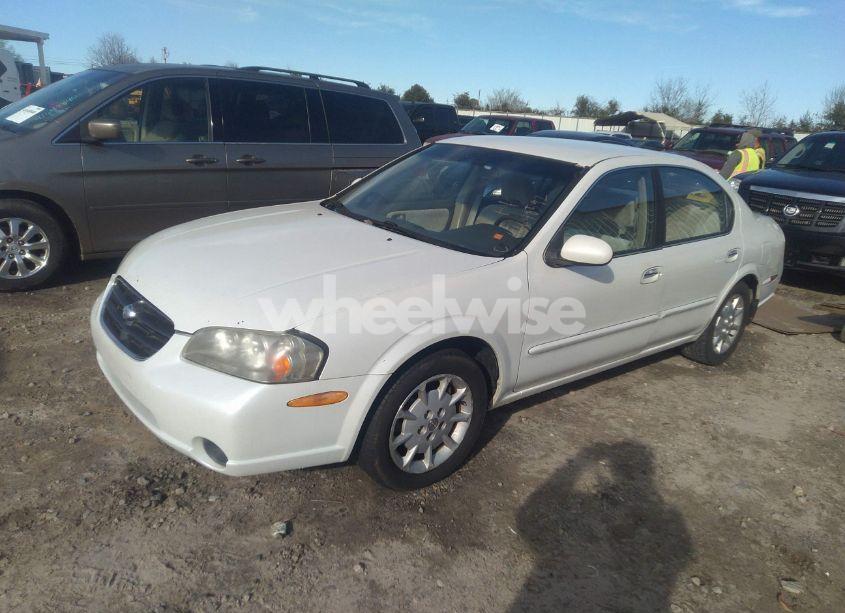 Photo 2 of 2000 Nissan Maxima GLE/GXE/SE (VIN JN1CA31D4YT503430)
